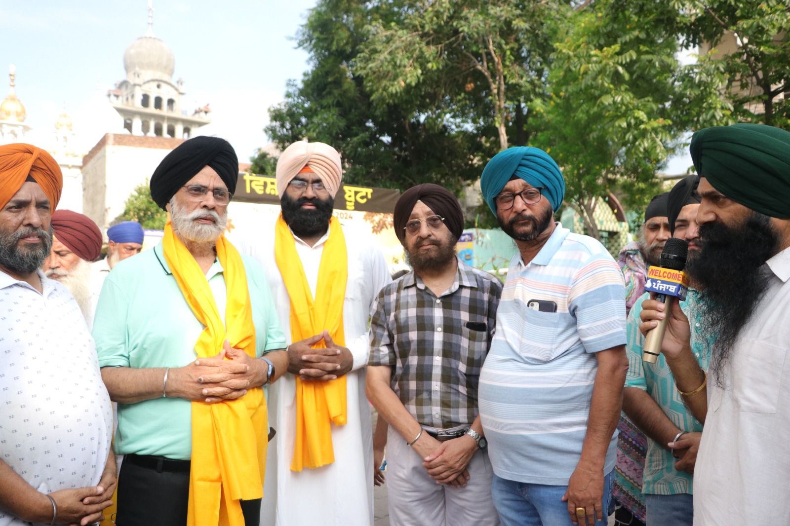 ਪ੍ਰਕਾਸ਼ ਦਿਹਾੜੇ ਮੌਕੇ ਜੈਕਾਰਿਆਂ ਦੀ ਗੂੰਜ ਵਿਚ ਵਿਸ਼ਾਲ ਨਗਰ ਕੀਰਤਨ ਸਜਾਇਆ ਗਿਆ