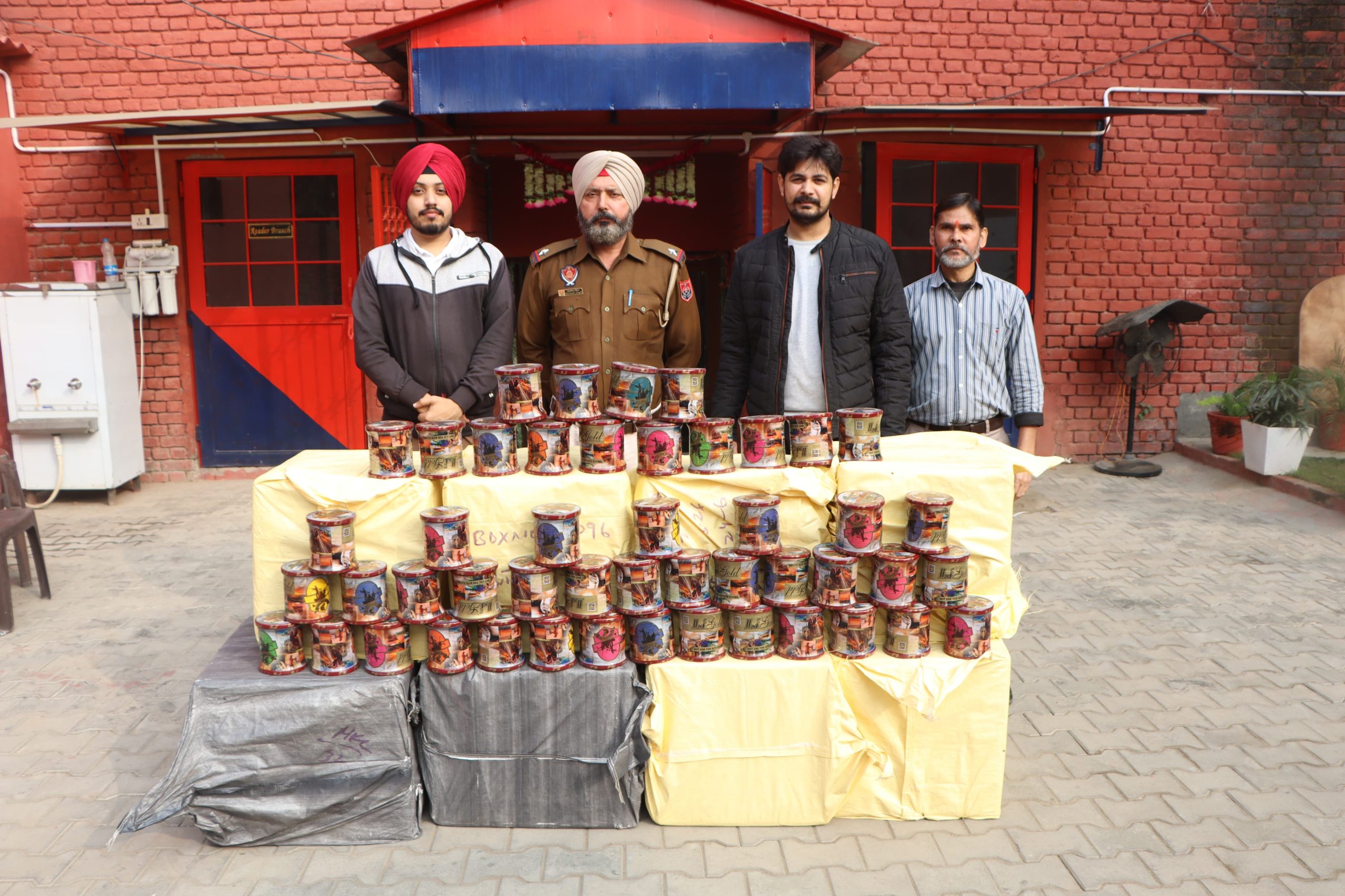 ਜਲੰਧਰ ਕਮਿਸ਼ਨਰੇਟ ਪੁਲਿਸ ਵੱਲੋਂ ਚਾਈਨਾ ਡੋਰ ਖਿਲਾਫ ਵੱਡੀ ਕਾਰਵਾਈ,ਚਾਈਨਾ ਡੋਰ ਦੇ 900 ਗੱਟੇ ਬਰਾਮਦ